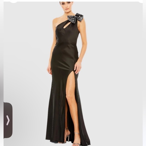 Nwt - Ieena For Mac Duggal - Sequined Bow One Shoulder Trumpet Gown - Size 12
